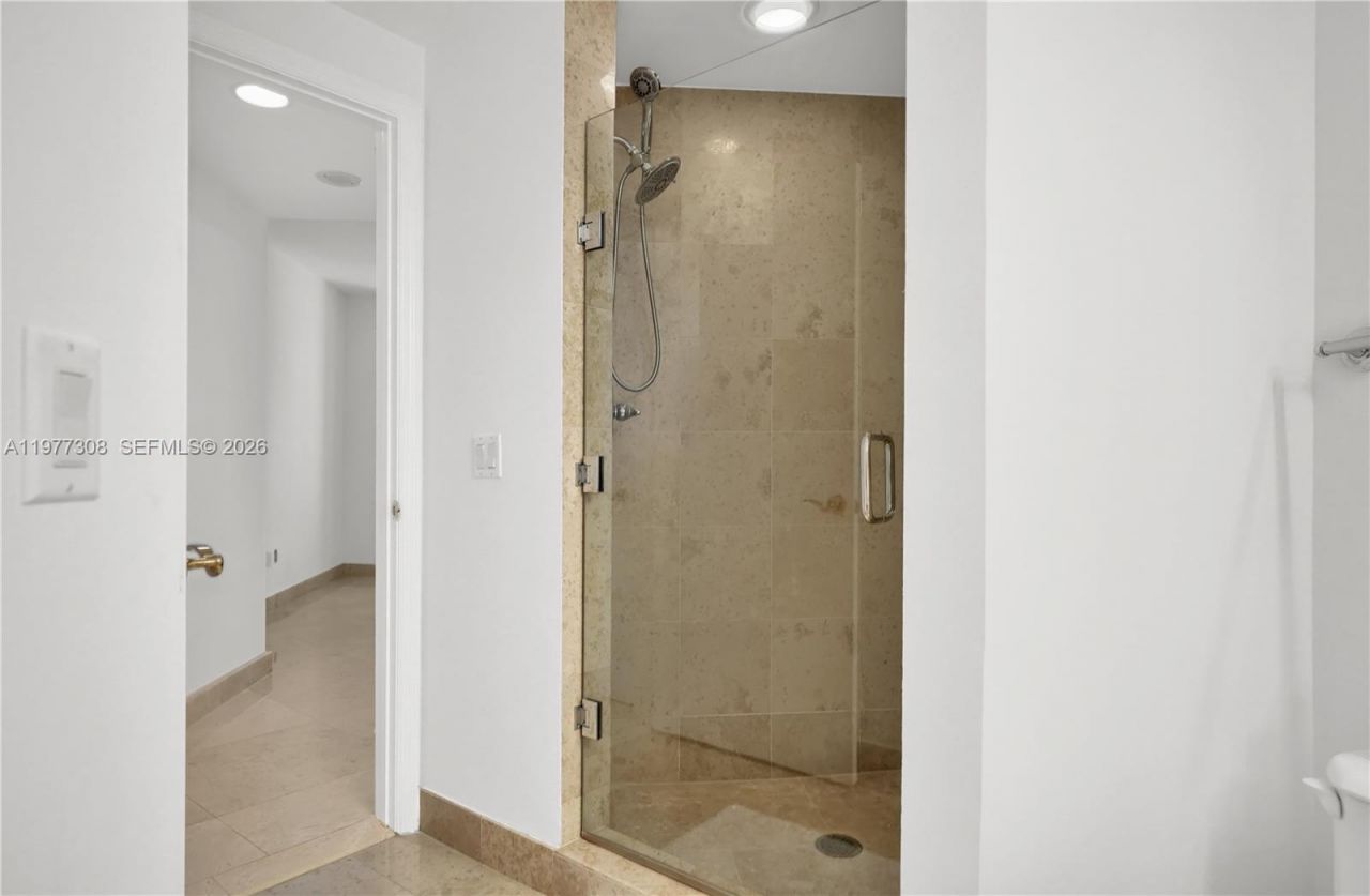 4779 Collins Ave , Unit 1007, Miami Beach, FL 33140 Photo