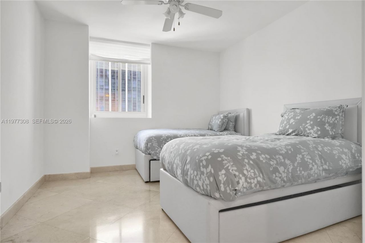 4779 Collins Ave , Unit 1007, Miami Beach, FL 33140 Photo