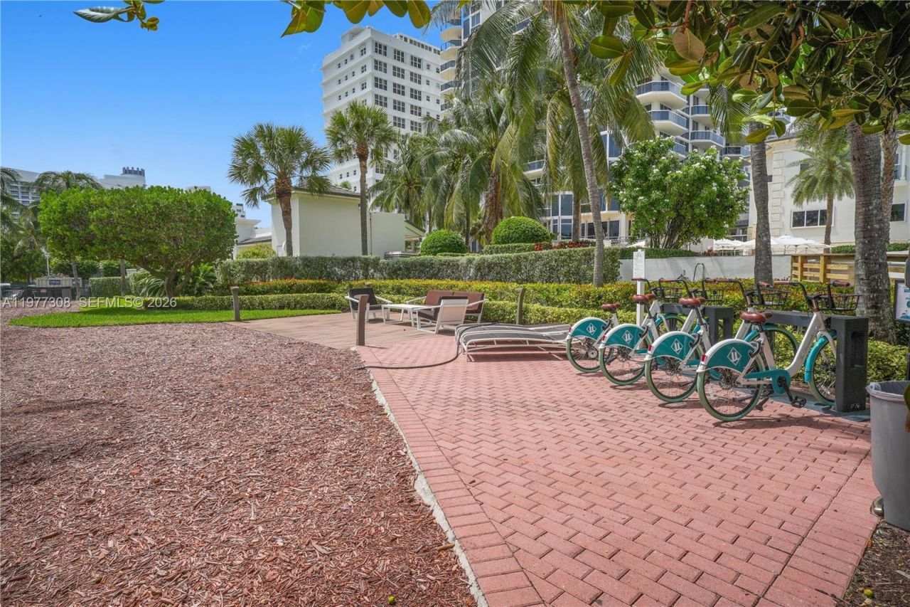 4779 Collins Ave , Unit 1007, Miami Beach, FL 33140 Photo