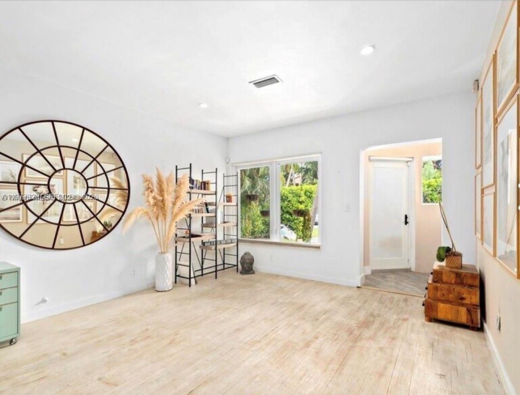 5120 Cherokee Ave , Miami Beach, FL 33140 Photo