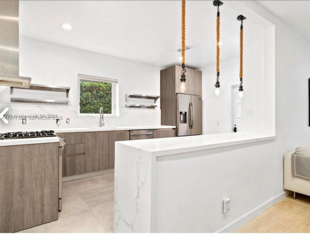 5120 Cherokee Ave , Miami Beach, FL 33140 Photo