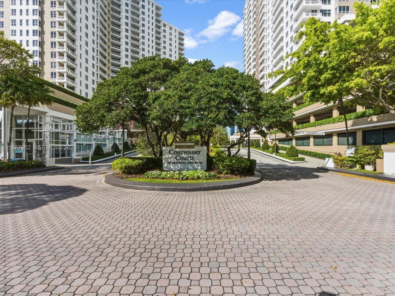 701 Brickell Key Blvd, Unit 301, Miami, FL 33131 Photo