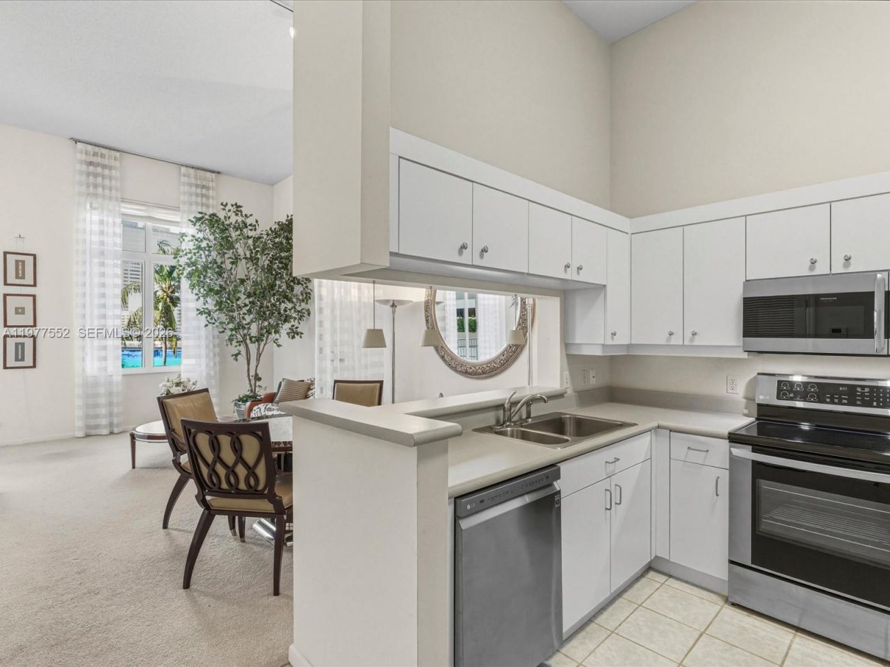 701 Brickell Key Blvd, Unit 301, Miami, FL 33131 Photo