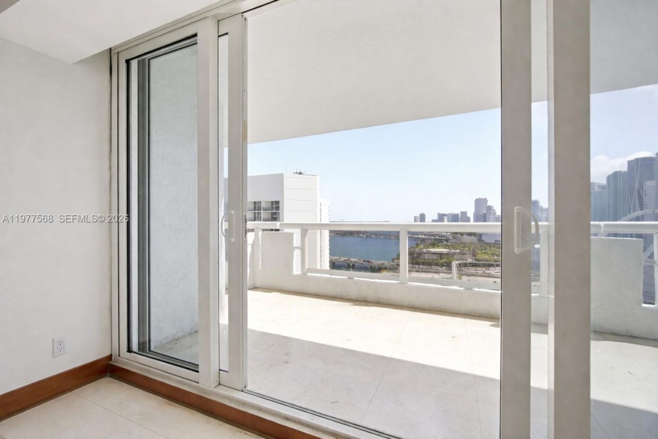 1717 N Bayshore Dr , Unit A-3354, Miami, FL 33132 Photo