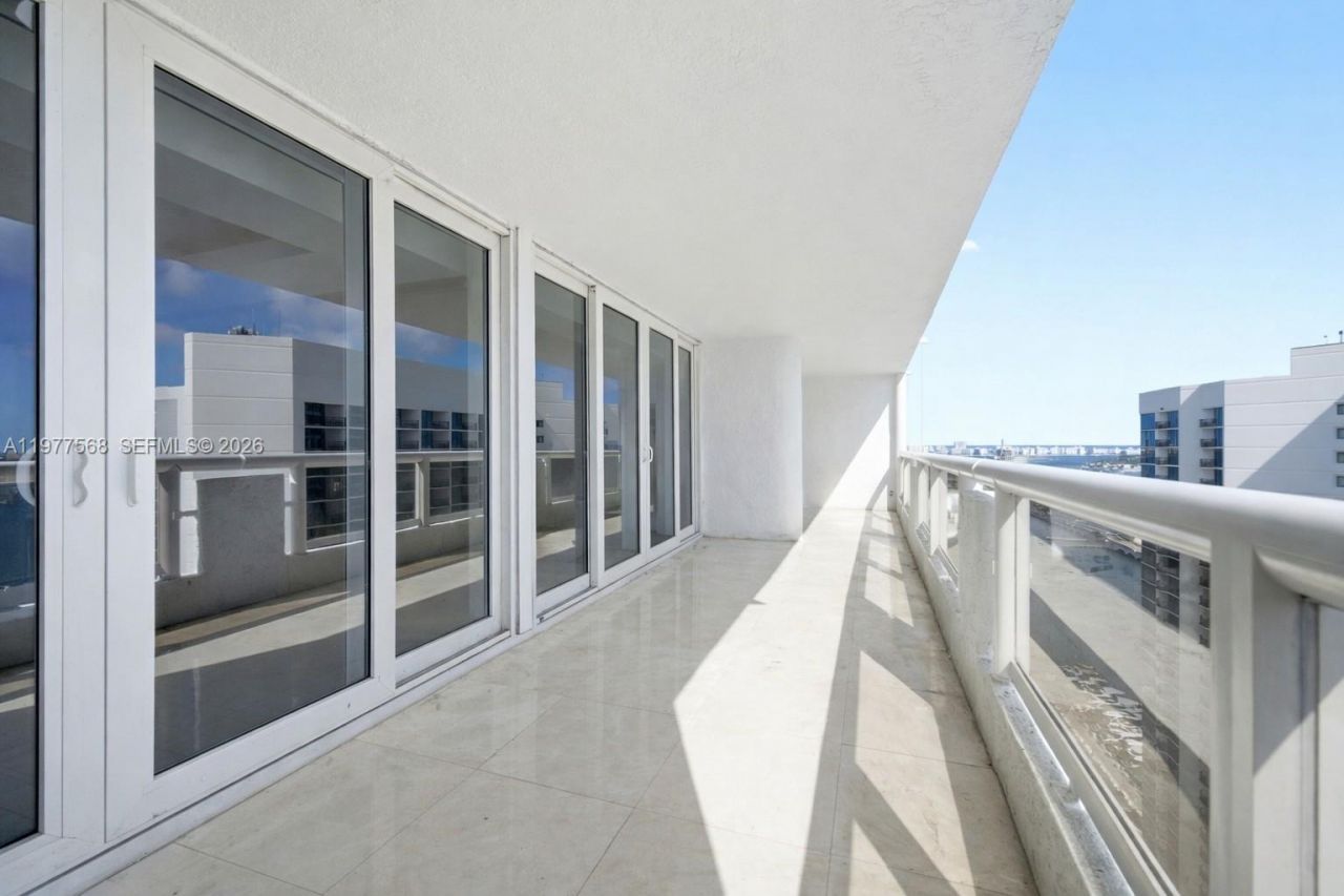 1717 N Bayshore Dr , Unit A-3354, Miami, FL 33132 Photo