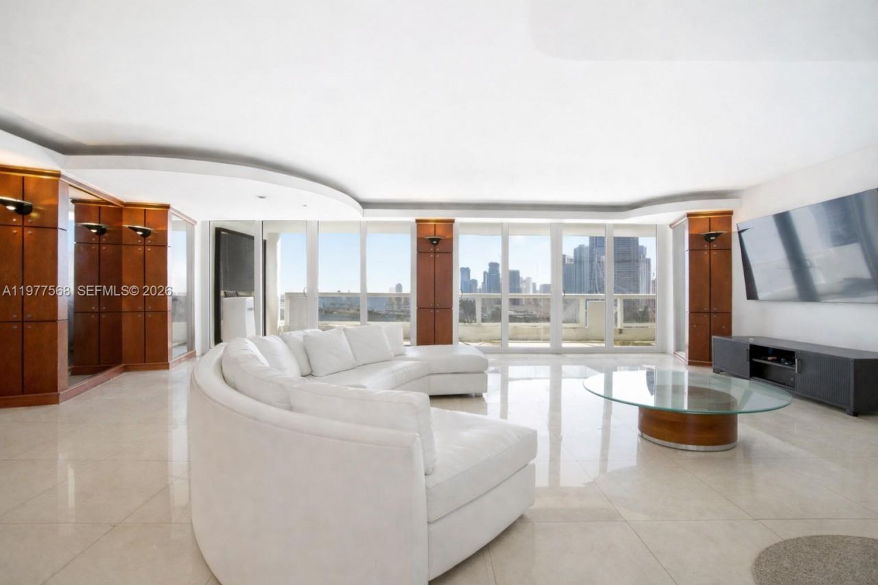 1717 N Bayshore Dr , Unit A-3354, Miami, FL 33132 Photo