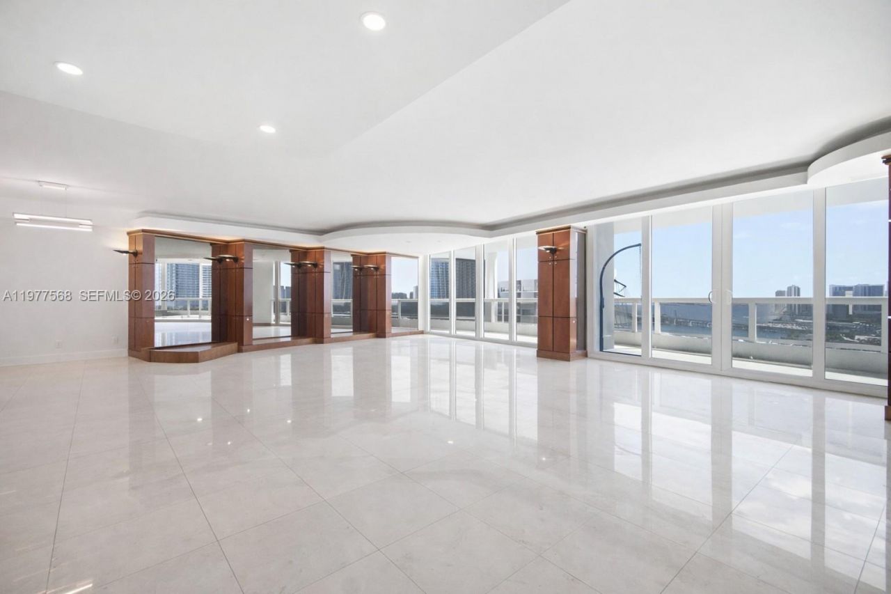 1717 N Bayshore Dr , Unit A-3354, Miami, FL 33132 Photo