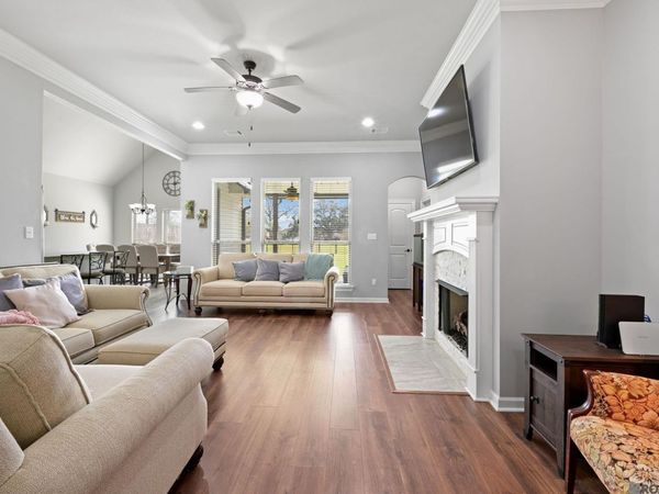 37226 Meador Ln, Geismar, LA 70734