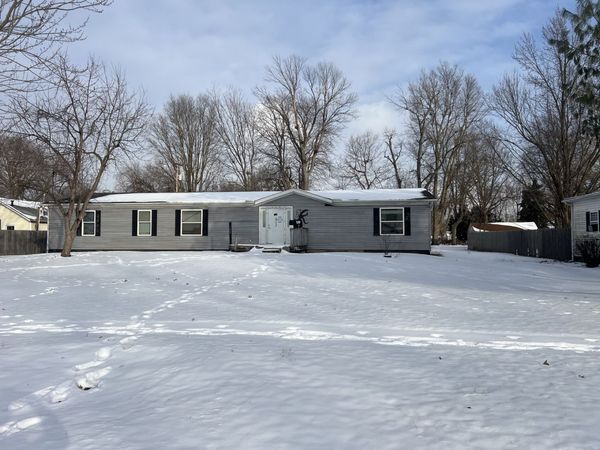 511 S Morgan Street , Mason City, IL 62644