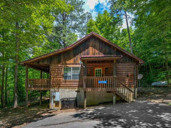 1503 Squirrel Nest Way, Sevierville, TN 37876