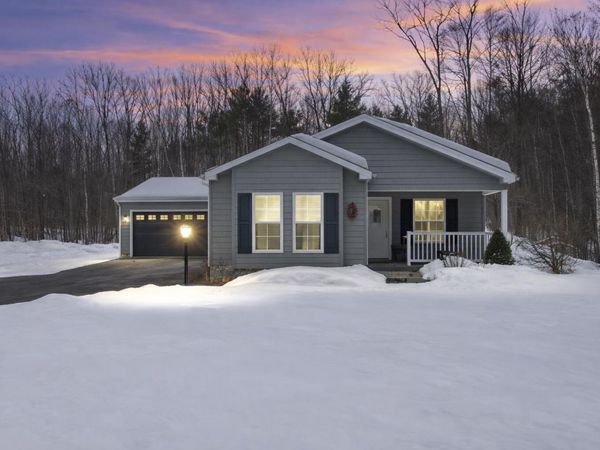 42 Caslyn Drive, Eliot, ME 03903