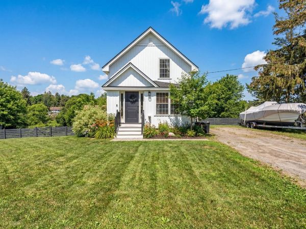 32 Northern Avenue, Hampden, ME 04444