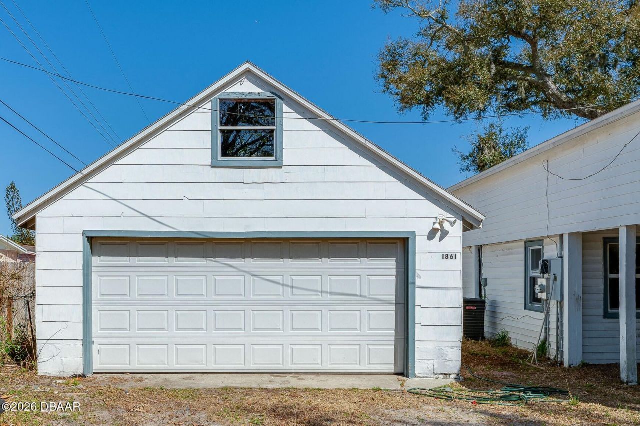 1861 Golfview Boulevard, South Daytona, FL 32119 Photo
