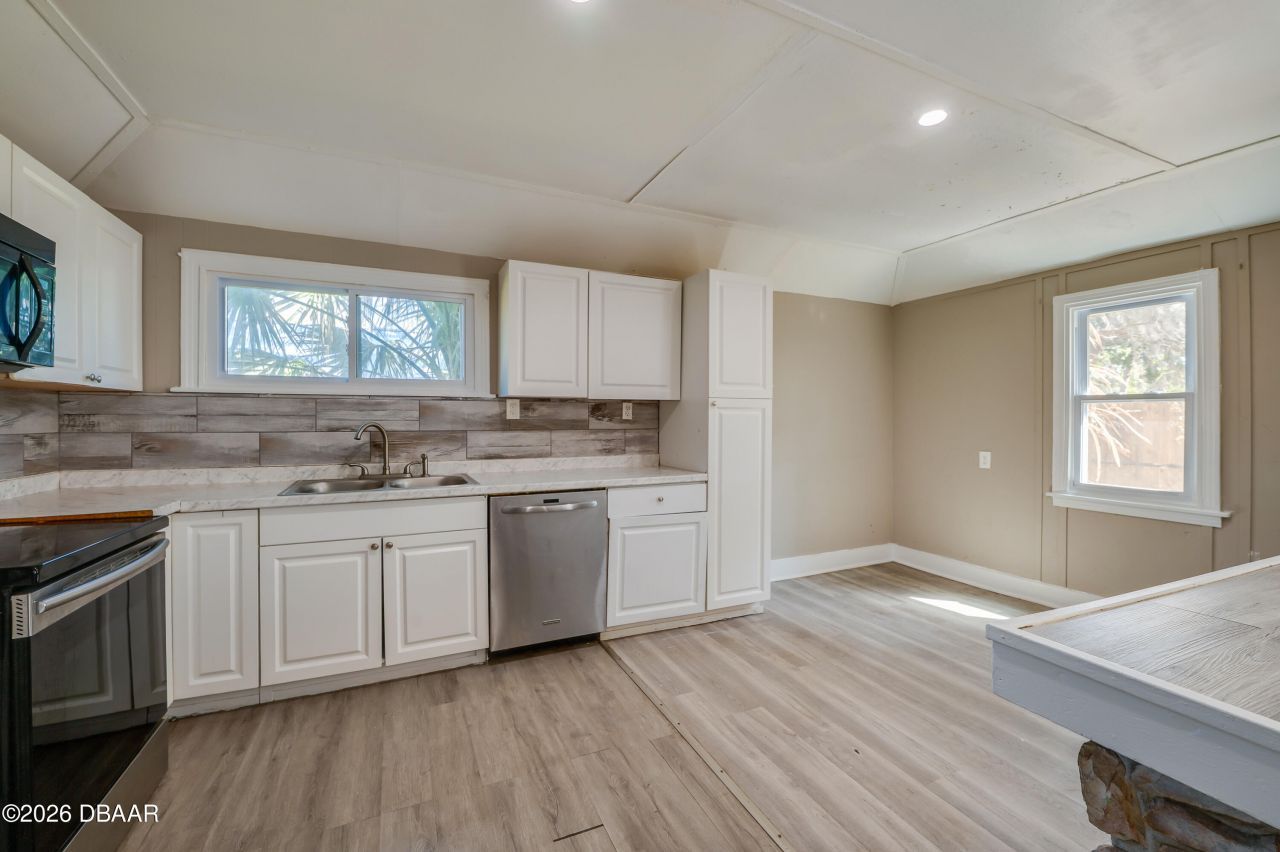 1861 Golfview Boulevard, South Daytona, FL 32119 Photo