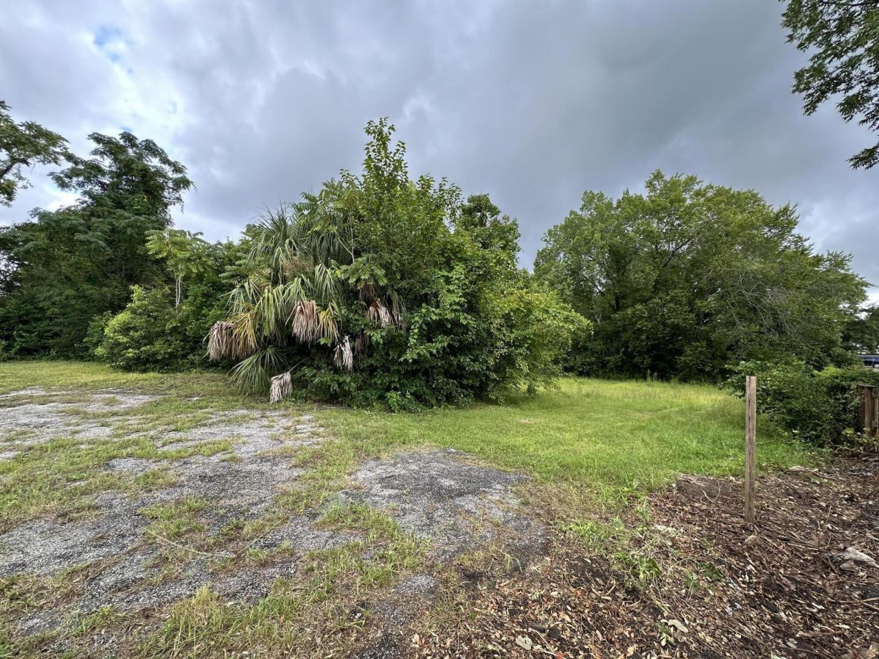 3216 Rivers Avenue Photo 8