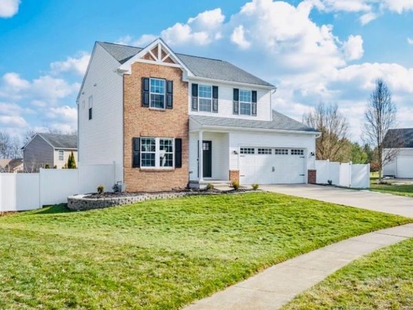 595 Jessica Lane, Wadsworth, OH 44281