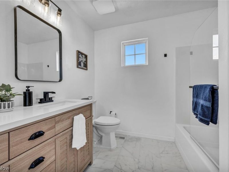 595 Jessica Lane, Wadsworth, OH 44281 Photo 15