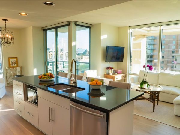 300 Bowie ST, Unit 703, Austin, TX 78703