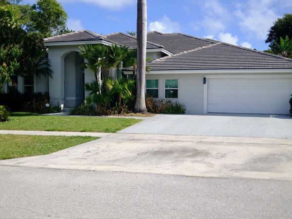 7354 Fairway Trail, Boca Raton, FL 33487