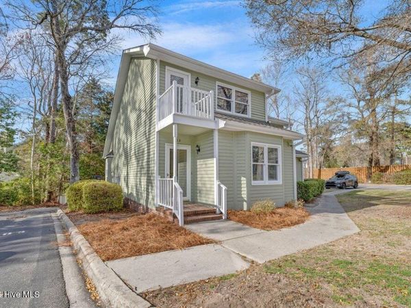 1800 Eastwood Road, Unit Apt 103, Wilmington, NC 28403