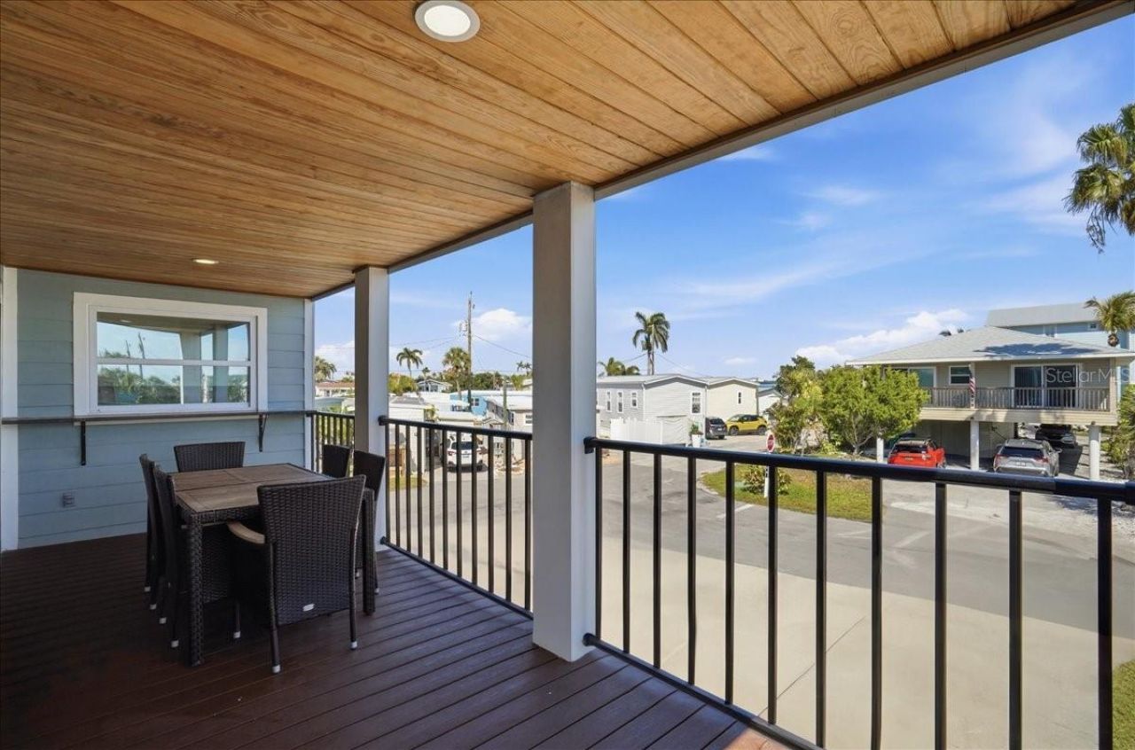 2518 Avenue B , Bradenton Beach, FL 34217 Photo