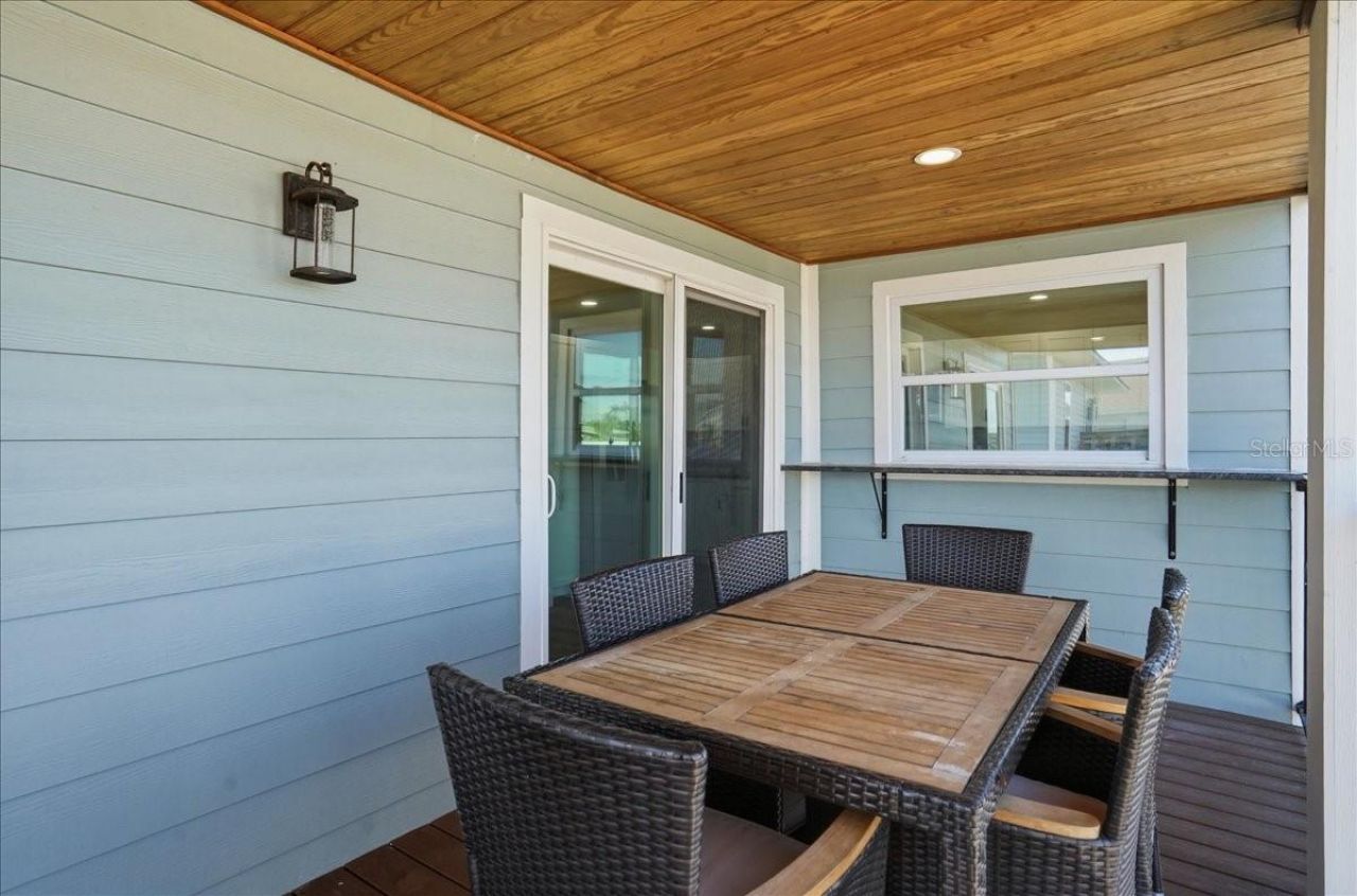 2518 Avenue B , Bradenton Beach, FL 34217 Photo