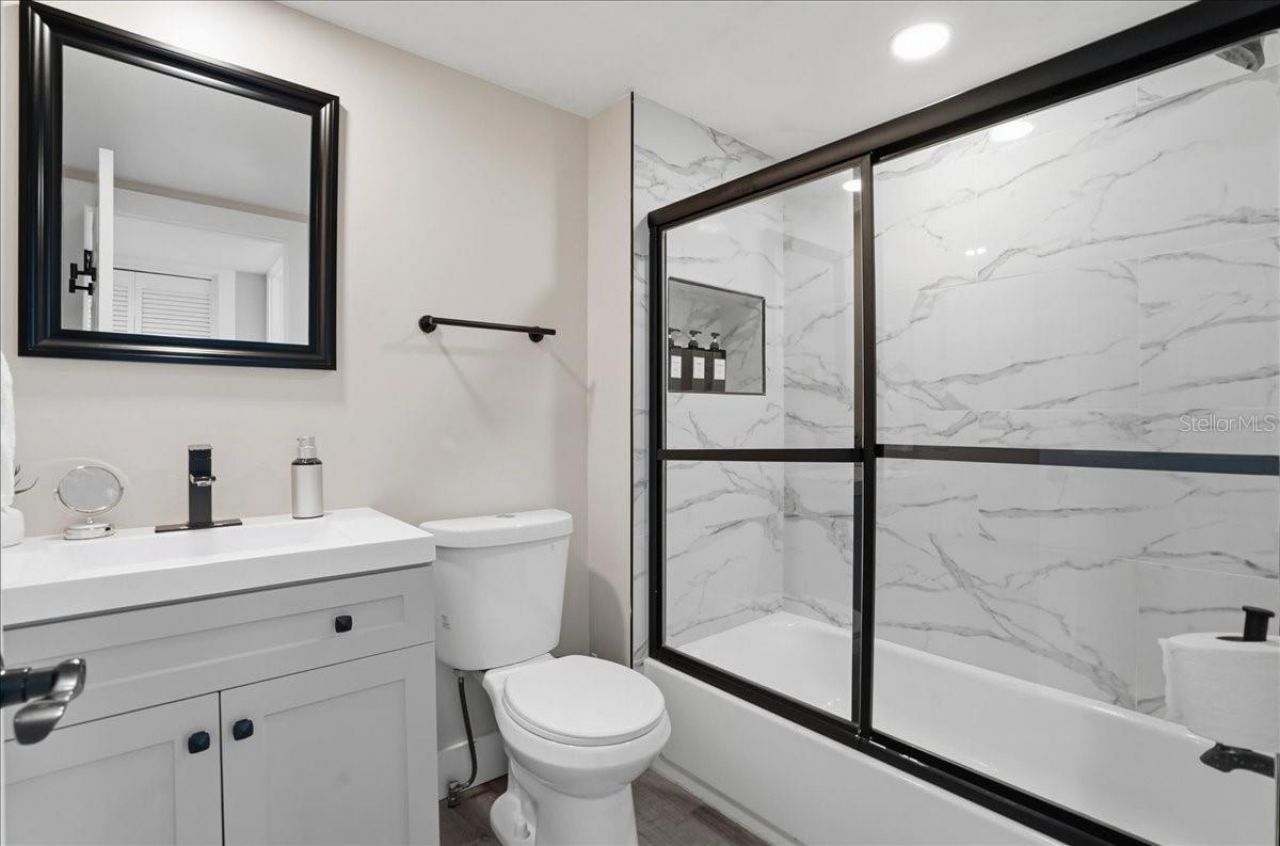 2518 Avenue B , Bradenton Beach, FL 34217 Photo