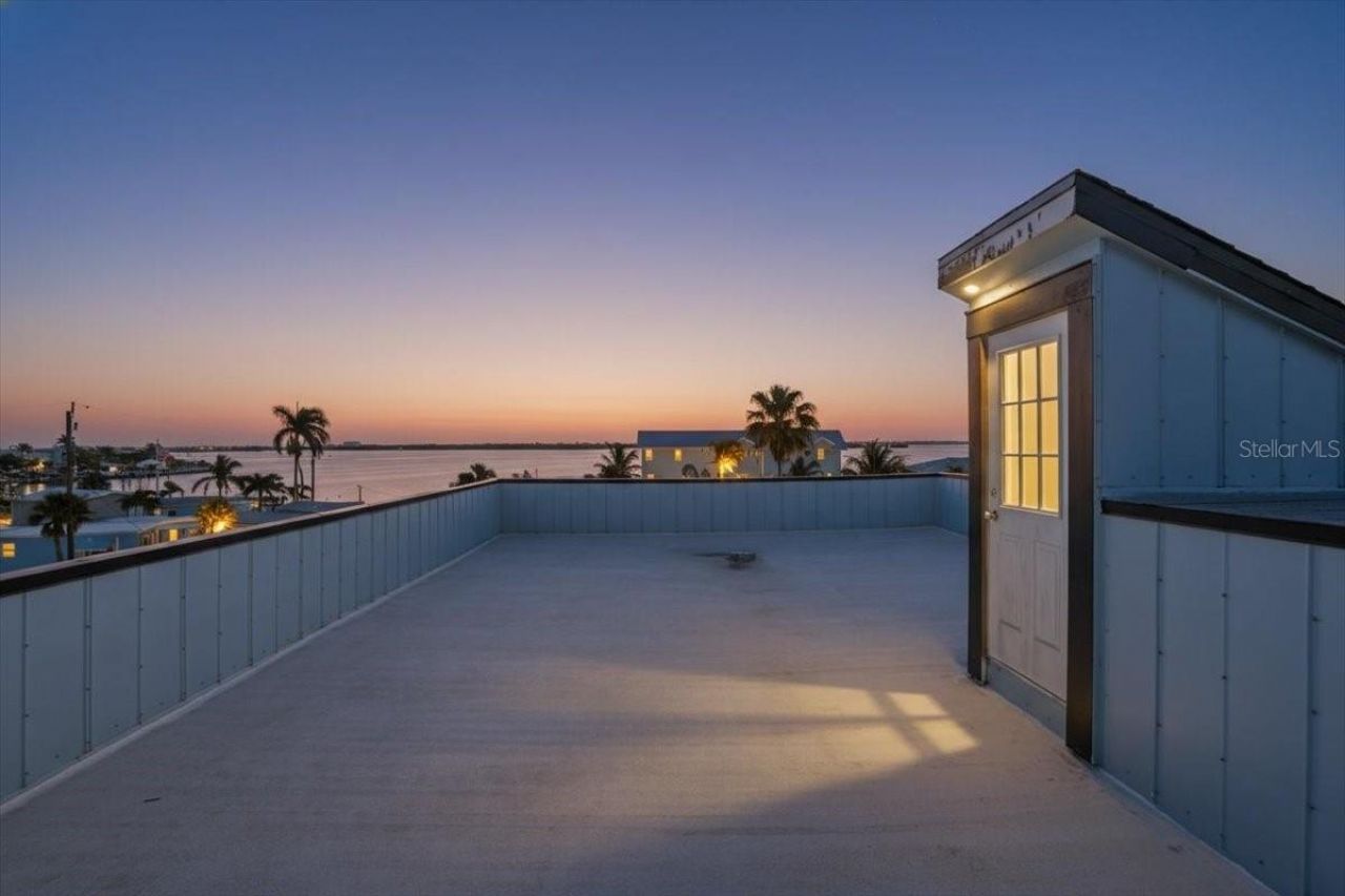 2518 Avenue B , Bradenton Beach, FL 34217 Photo