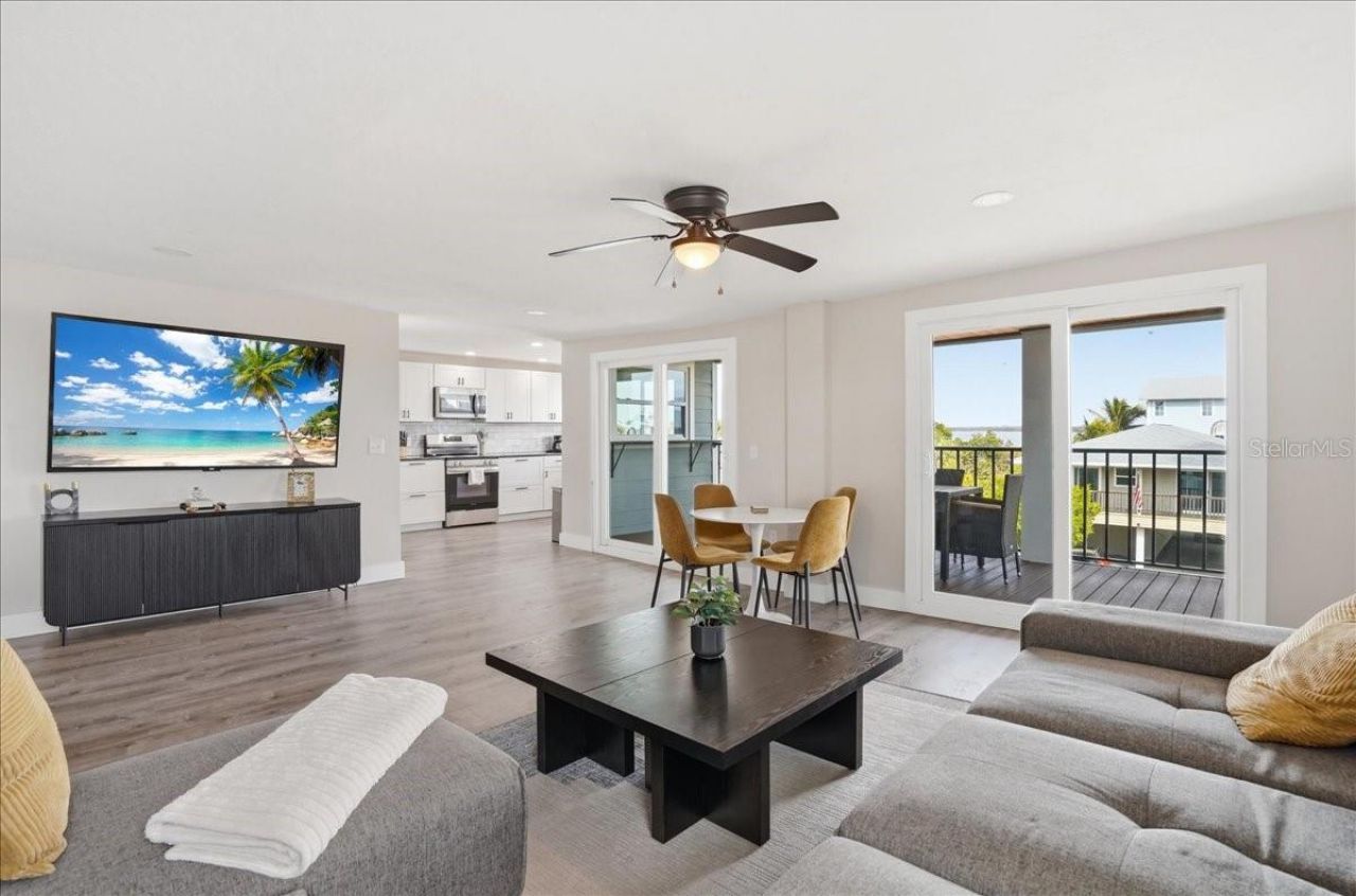 2518 Avenue B , Bradenton Beach, FL 34217 Photo