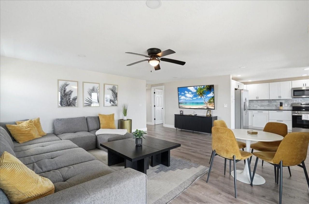 2518 Avenue B , Bradenton Beach, FL 34217 Photo