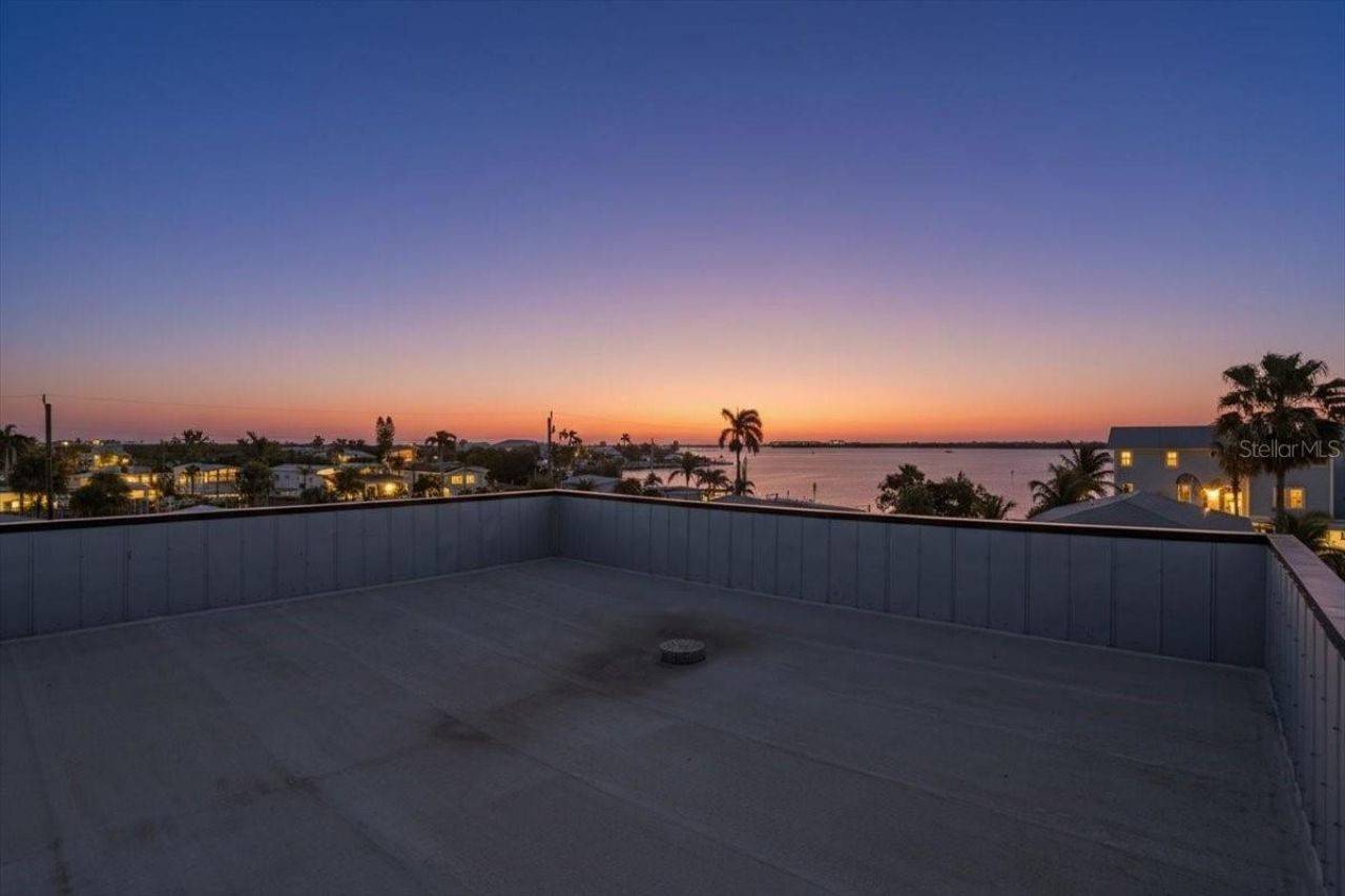 2518 Avenue B , Bradenton Beach, FL 34217 Photo