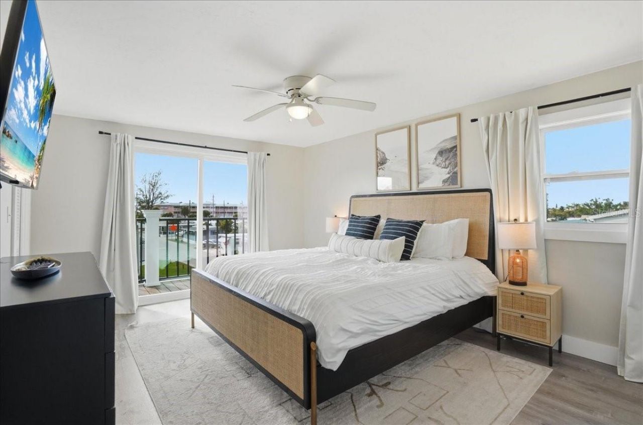 2518 Avenue B , Bradenton Beach, FL 34217 Photo