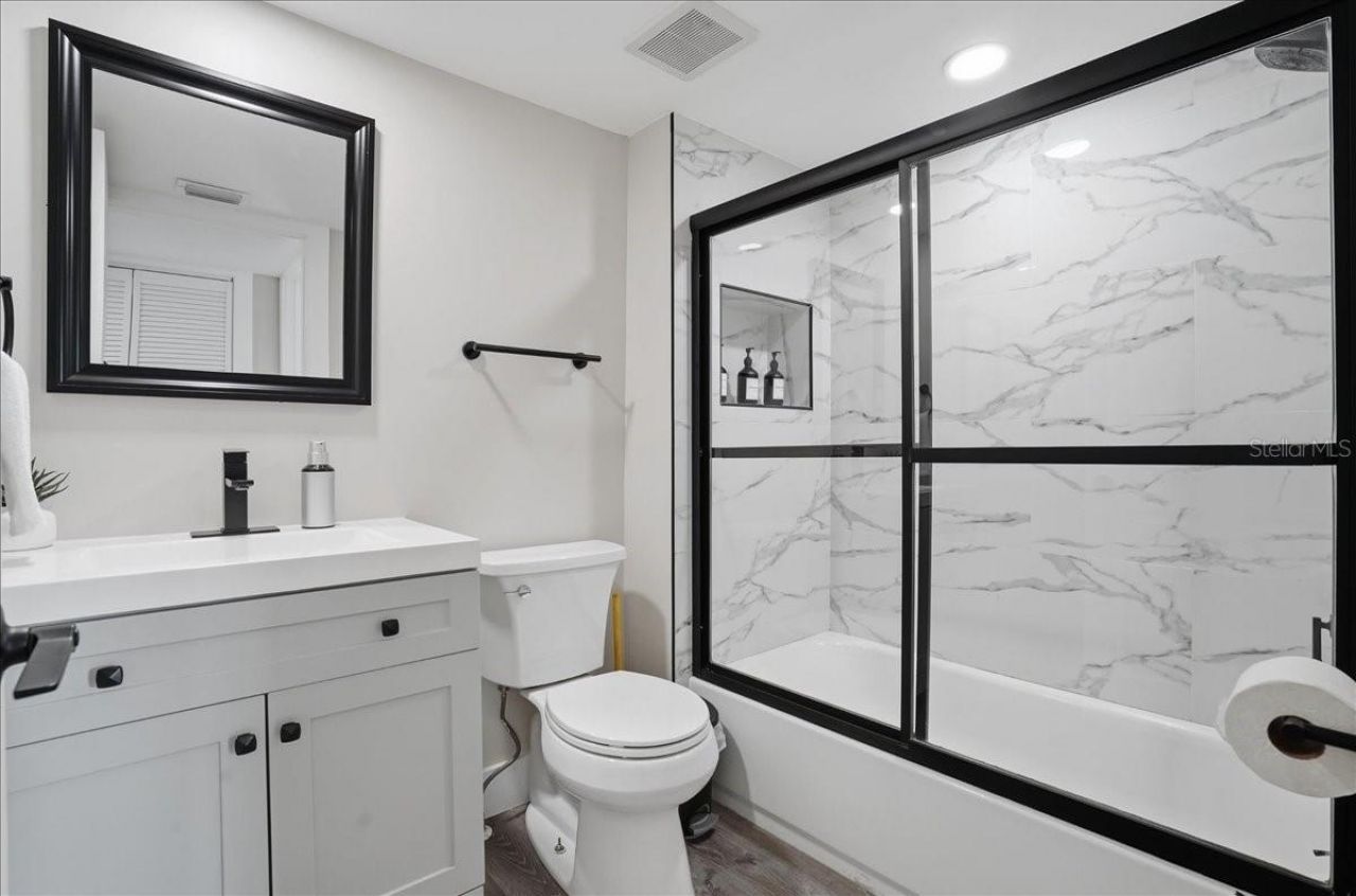 2518 Avenue B , Bradenton Beach, FL 34217 Photo