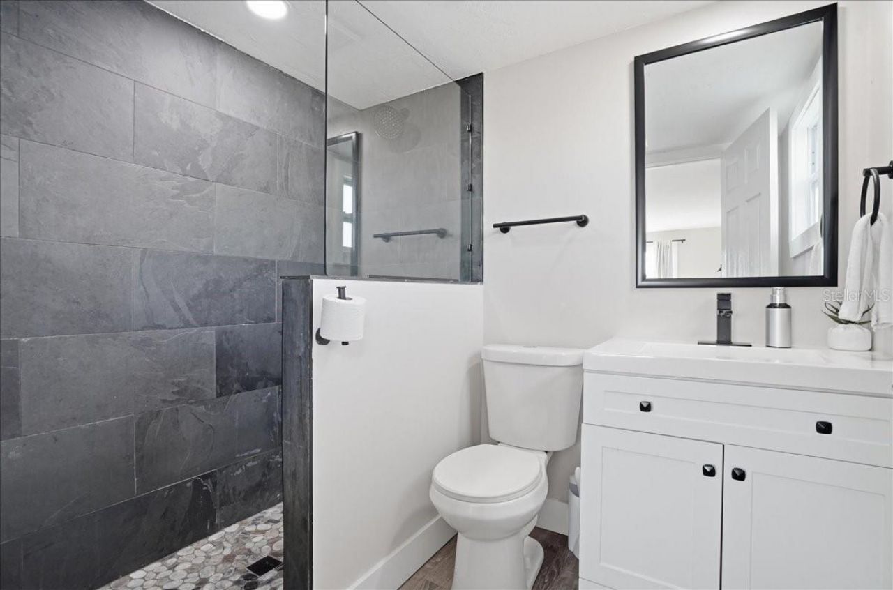 2518 Avenue B , Bradenton Beach, FL 34217 Photo