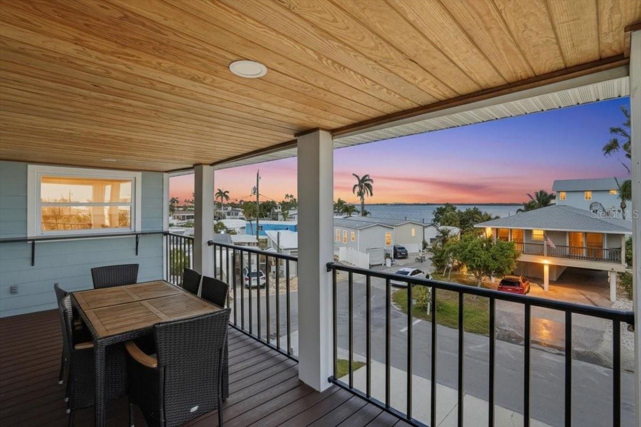 2518 Avenue B , Bradenton Beach, FL 34217 Photo