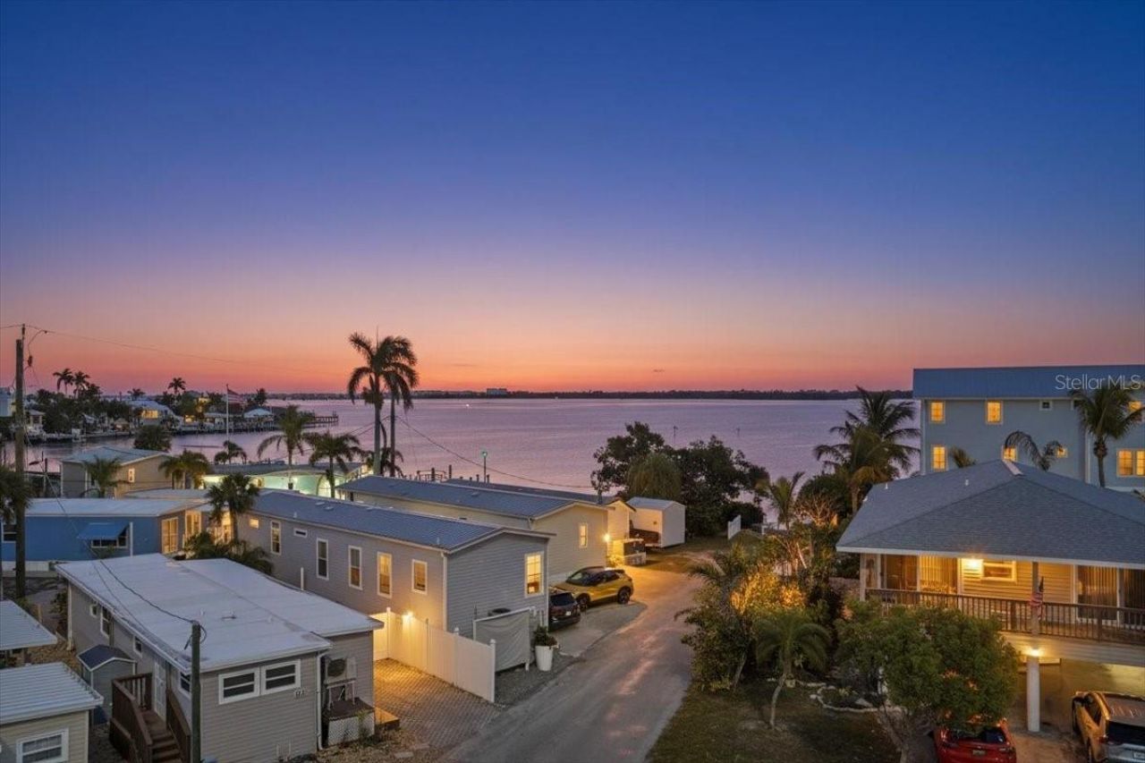 2518 Avenue B , Bradenton Beach, FL 34217 Photo