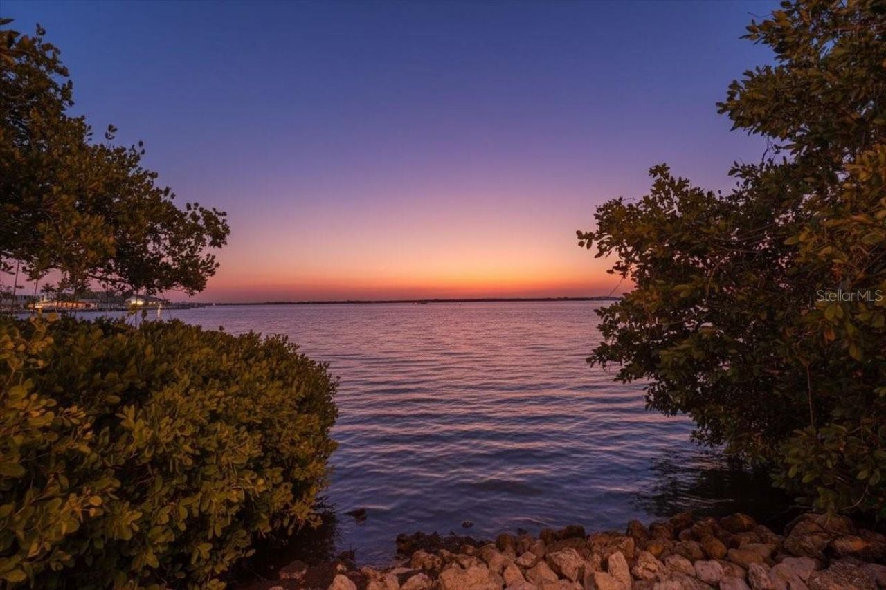 2518 Avenue B , Bradenton Beach, FL 34217 Photo