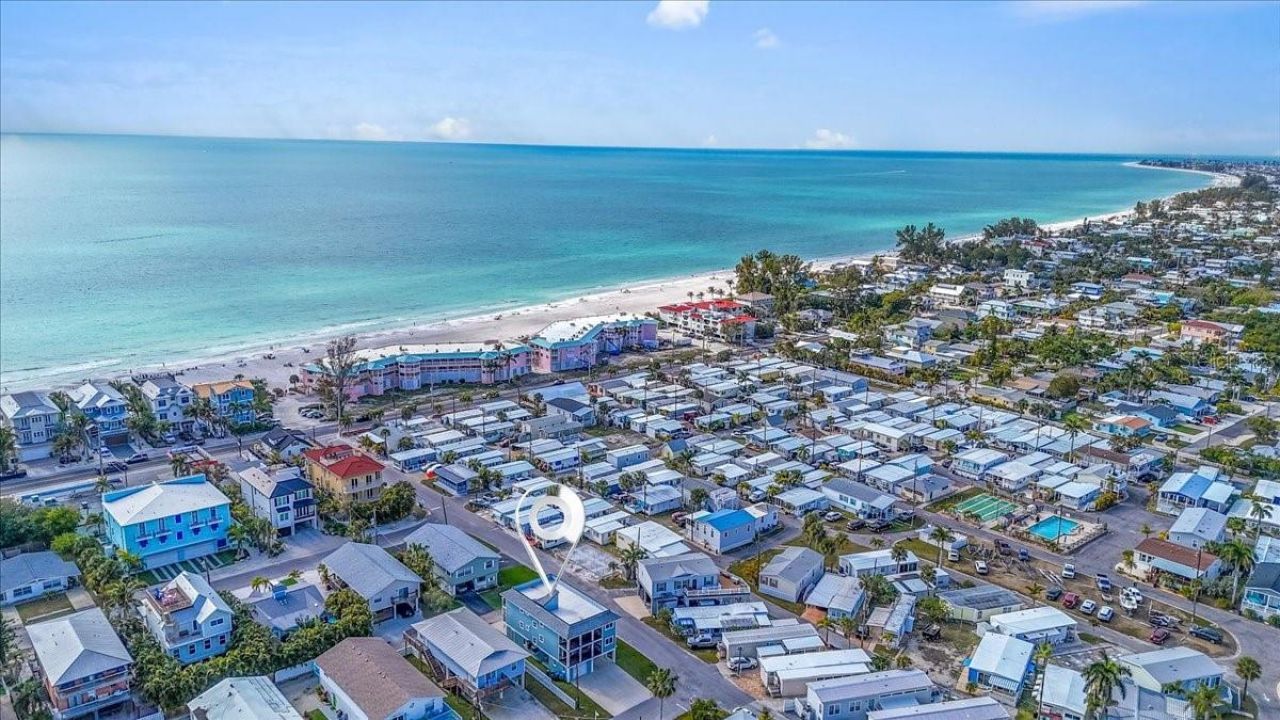 2518 Avenue B , Bradenton Beach, FL 34217 Photo