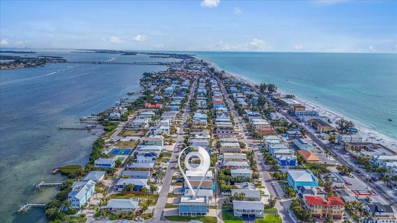 2518 Avenue B , Bradenton Beach, FL 34217 Photo