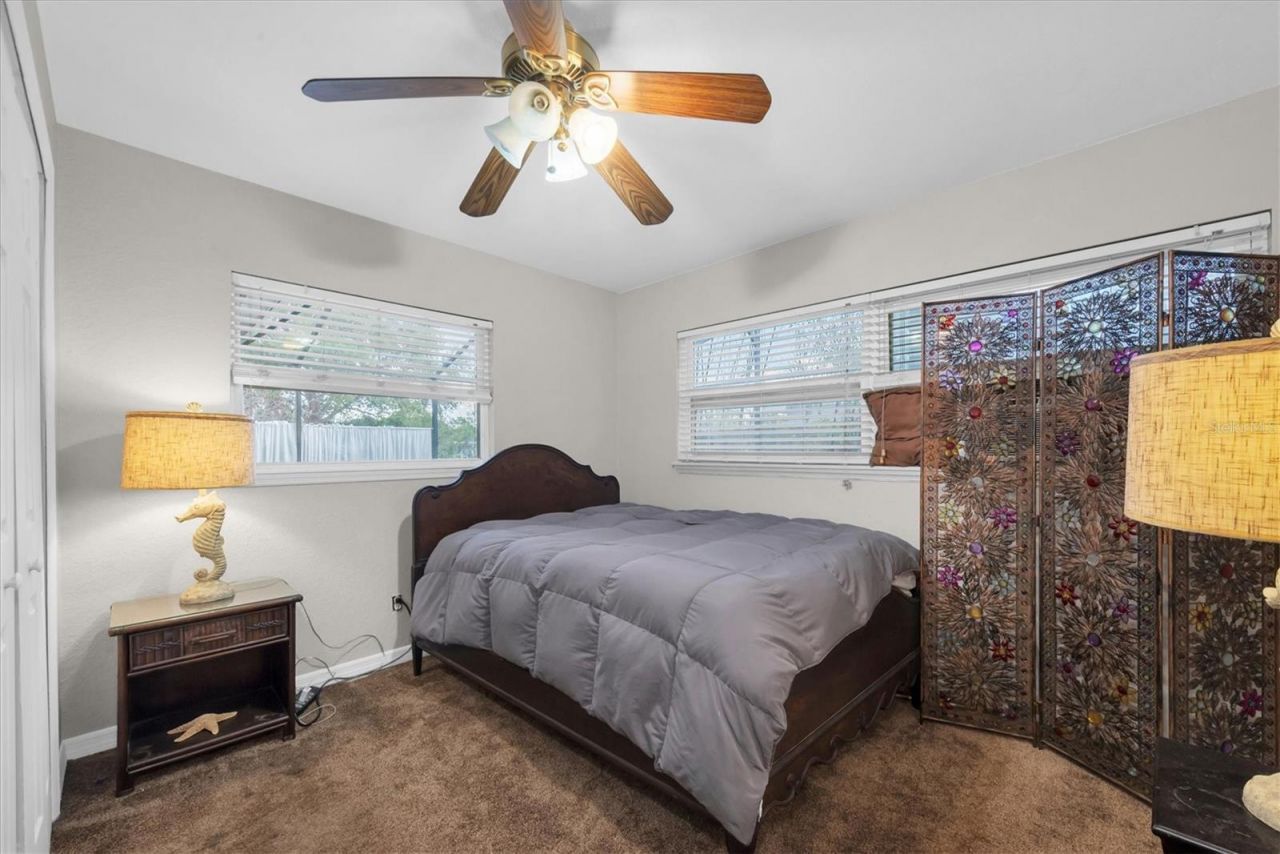 1700 74th Avenue N, Saint Petersburg, FL 33702 Photo