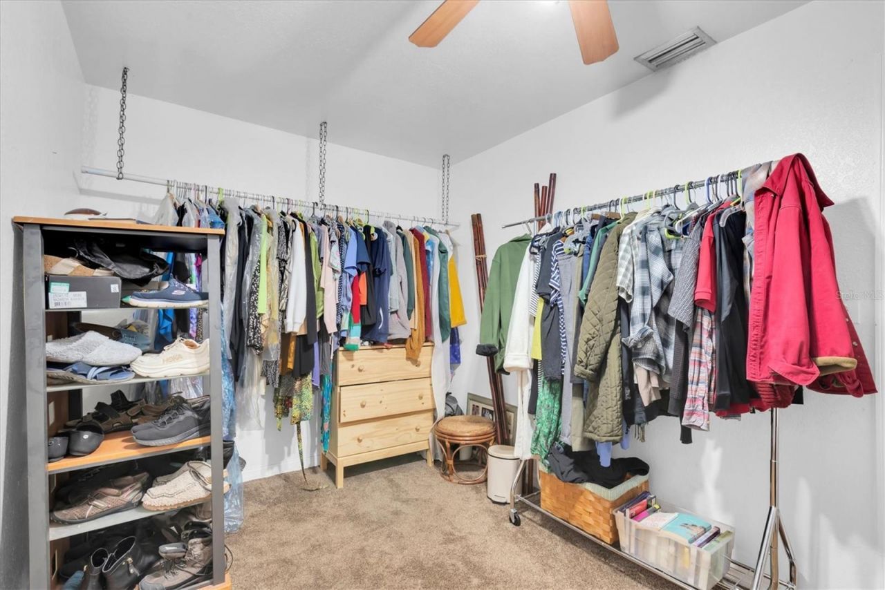 1700 74th Avenue N, Saint Petersburg, FL 33702 Photo