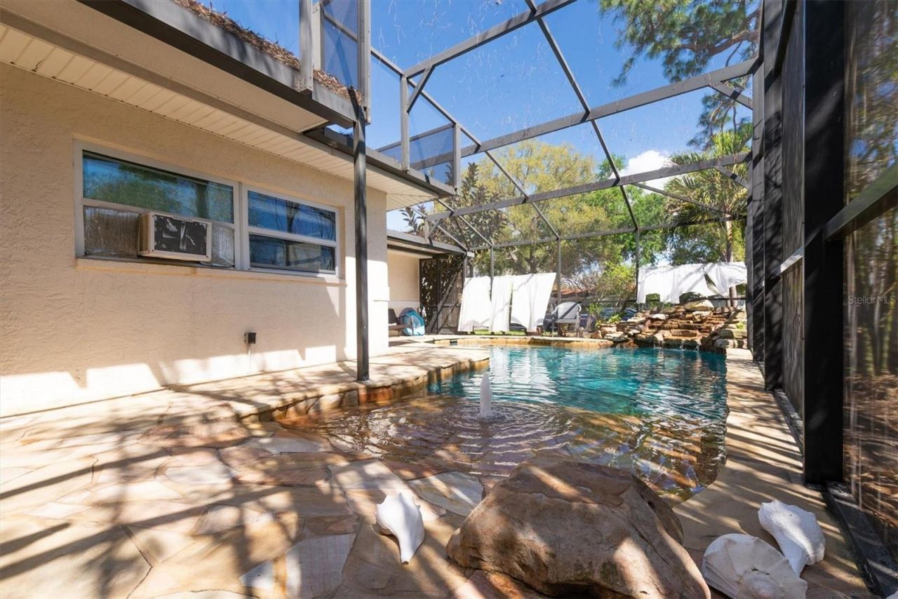 1700 74th Avenue N, Saint Petersburg, FL 33702 Photo