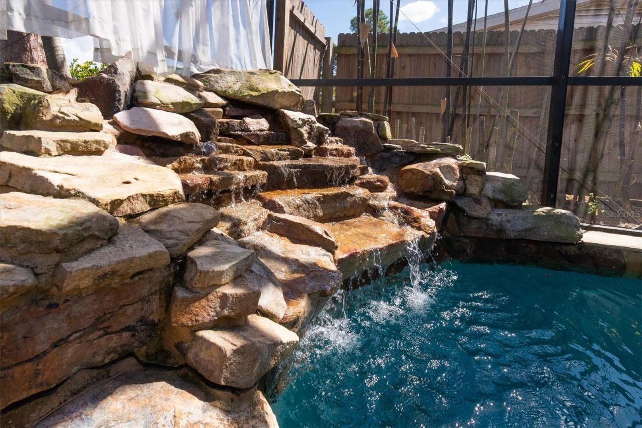 1700 74th Avenue N, Saint Petersburg, FL 33702 Photo