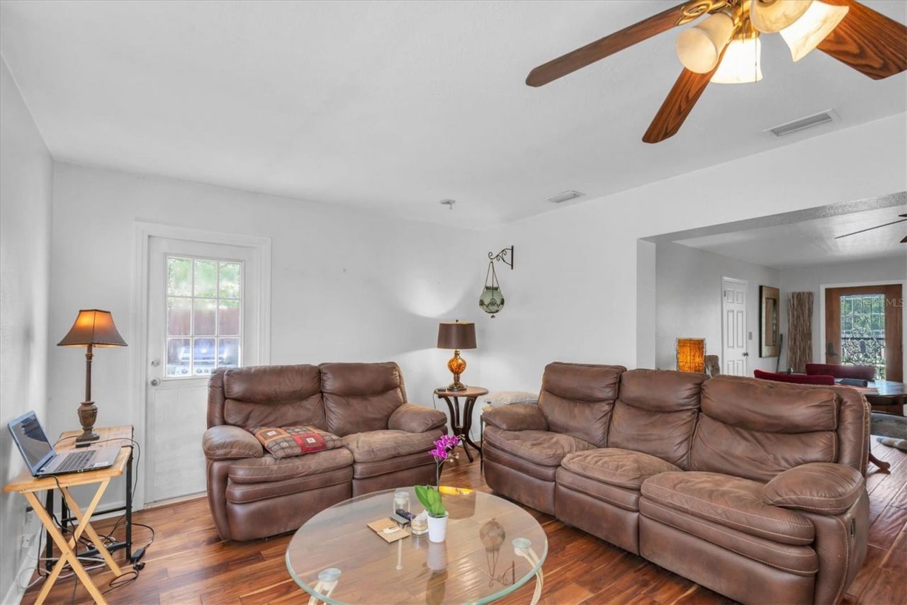 1700 74th Avenue N, Saint Petersburg, FL 33702 Photo