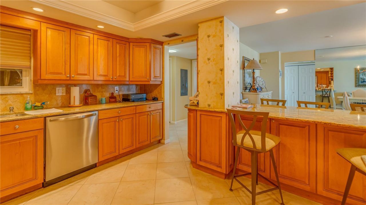 5200 Brittany Drive S, Unit 1201, Saint Petersburg, FL 33715 Photo