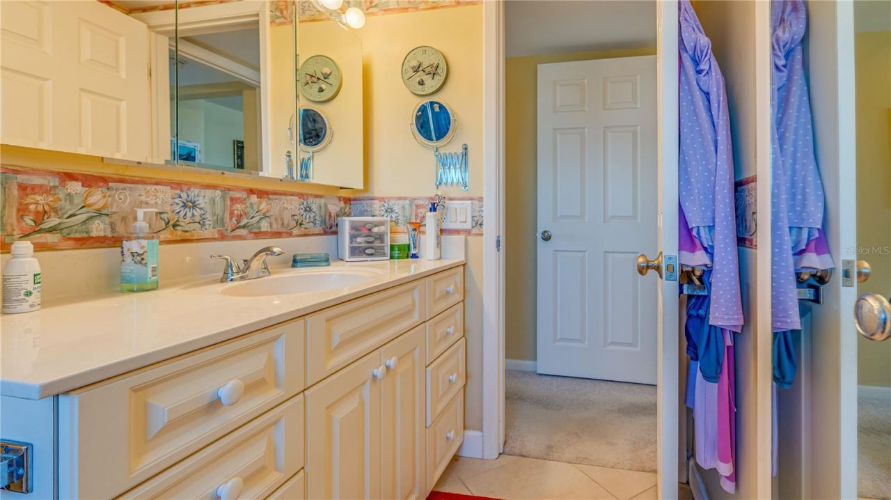 5200 Brittany Drive S, Unit 1201, Saint Petersburg, FL 33715 Photo