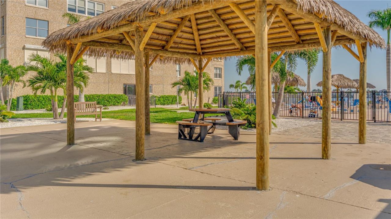 5200 Brittany Drive S, Unit 1201, Saint Petersburg, FL 33715 Photo