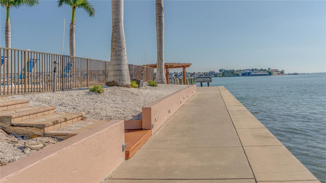 5200 Brittany Drive S, Unit 1201, Saint Petersburg, FL 33715 Photo