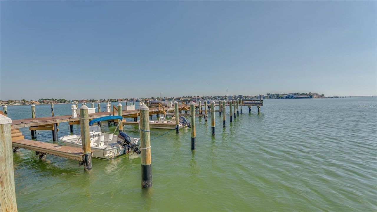 5200 Brittany Drive S, Unit 1201, Saint Petersburg, FL 33715 Photo