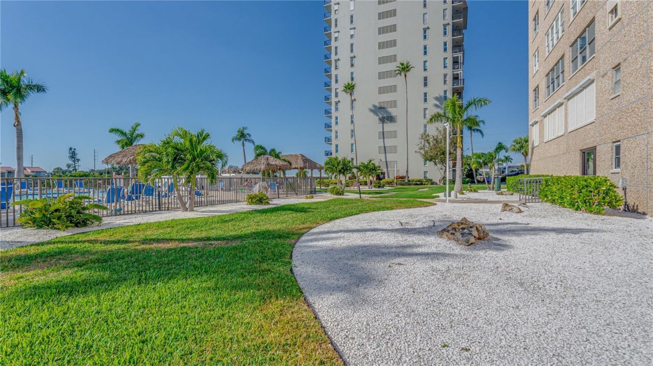 5200 Brittany Drive S, Unit 1201, Saint Petersburg, FL 33715 Photo